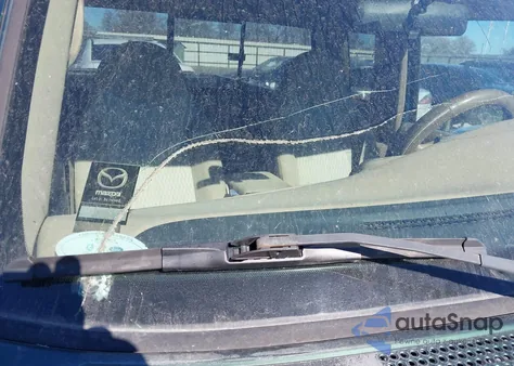 2001 Mazda B3000 Ds/Se z USA, uszkodzony, nr VIN 4F4YR16V41TM31370